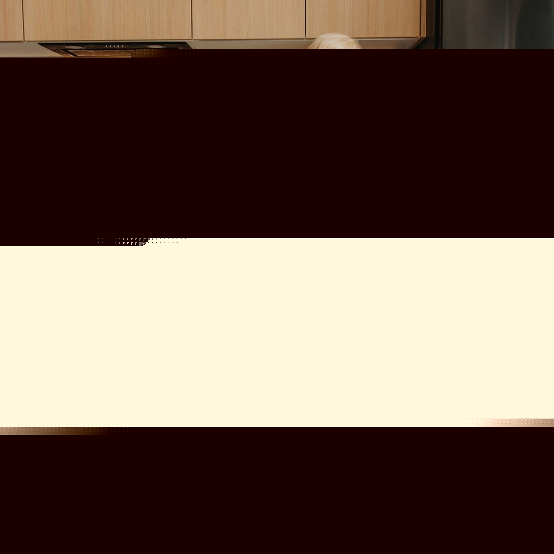 Foldable Kitchen Helper Tower with Safety Rail