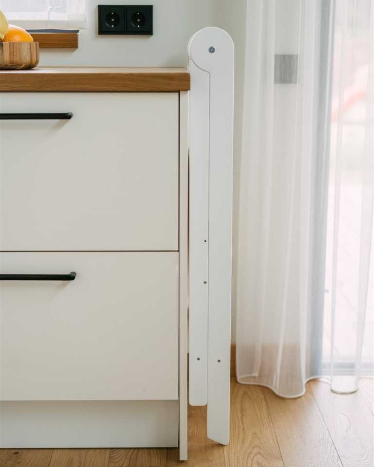 Foldable Kitchen Helper Tower with Safety Rail