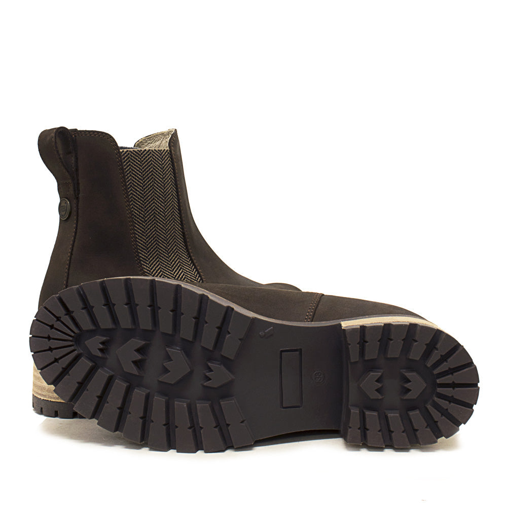 Chelsea Boots in Brown