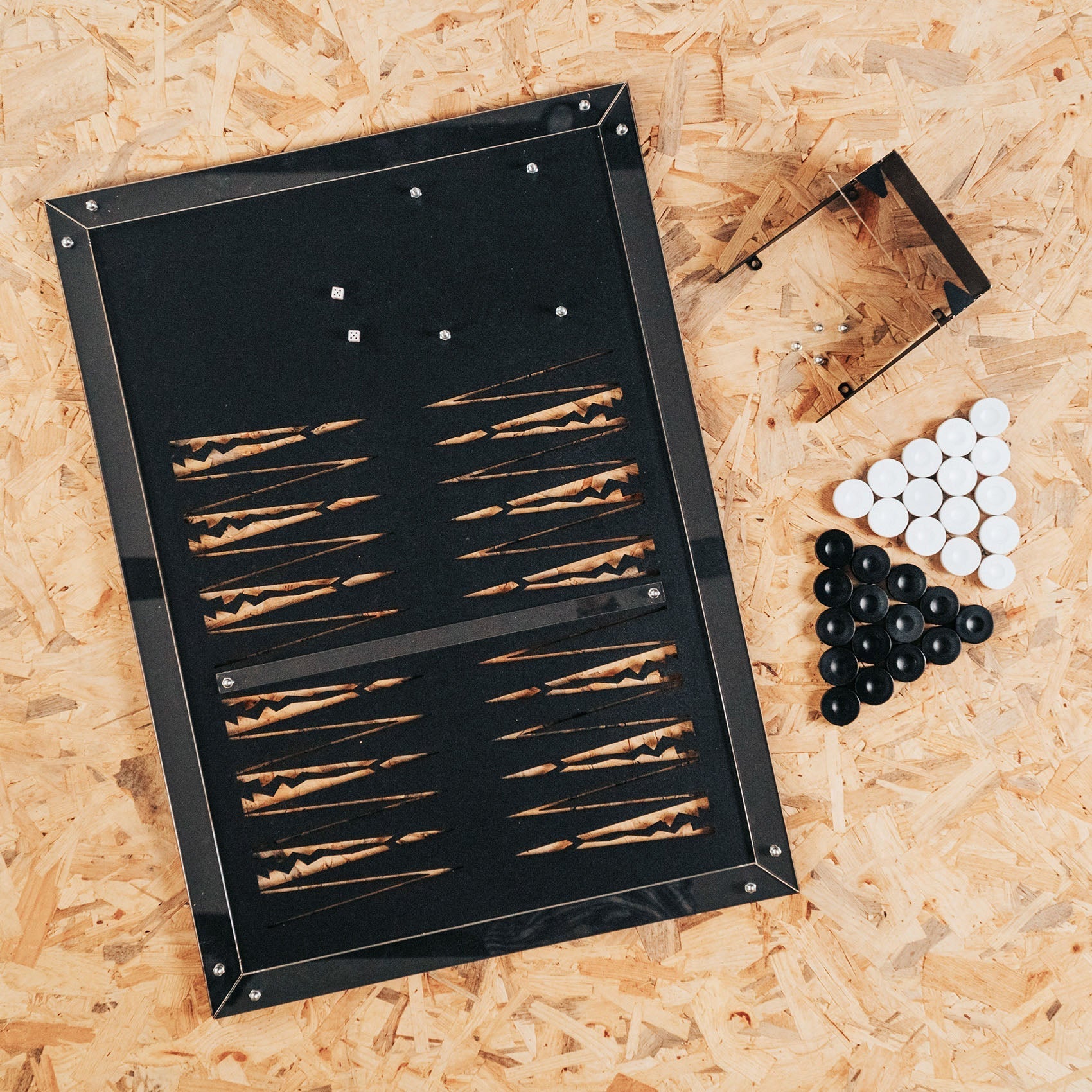 Backgammon Wall Game