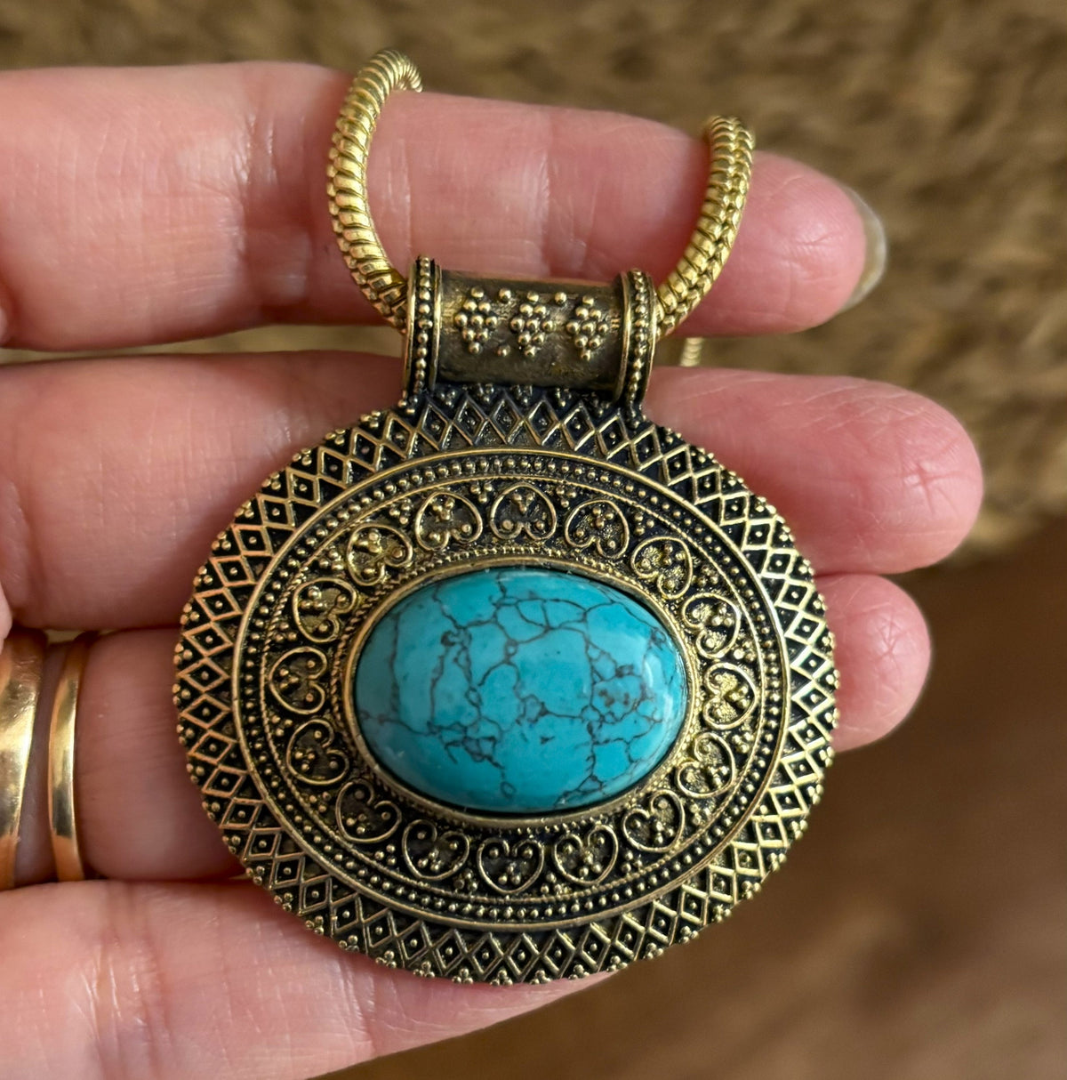 Vintage Boho Natural Stone Statement Necklace – Antique Gold &amp; Silver Tone Medallion Necklace