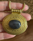 Vintage Boho Natural Stone Statement Necklace – Antique Gold & Silver Tone Medallion Necklace