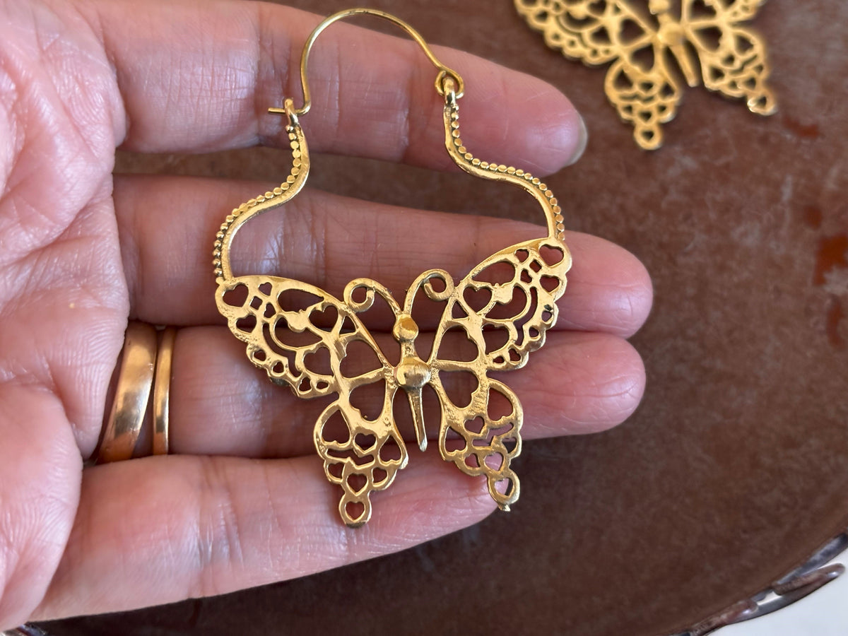 Butterfly Hoop Earrings – Filigree Design in Gold or Silver Finish