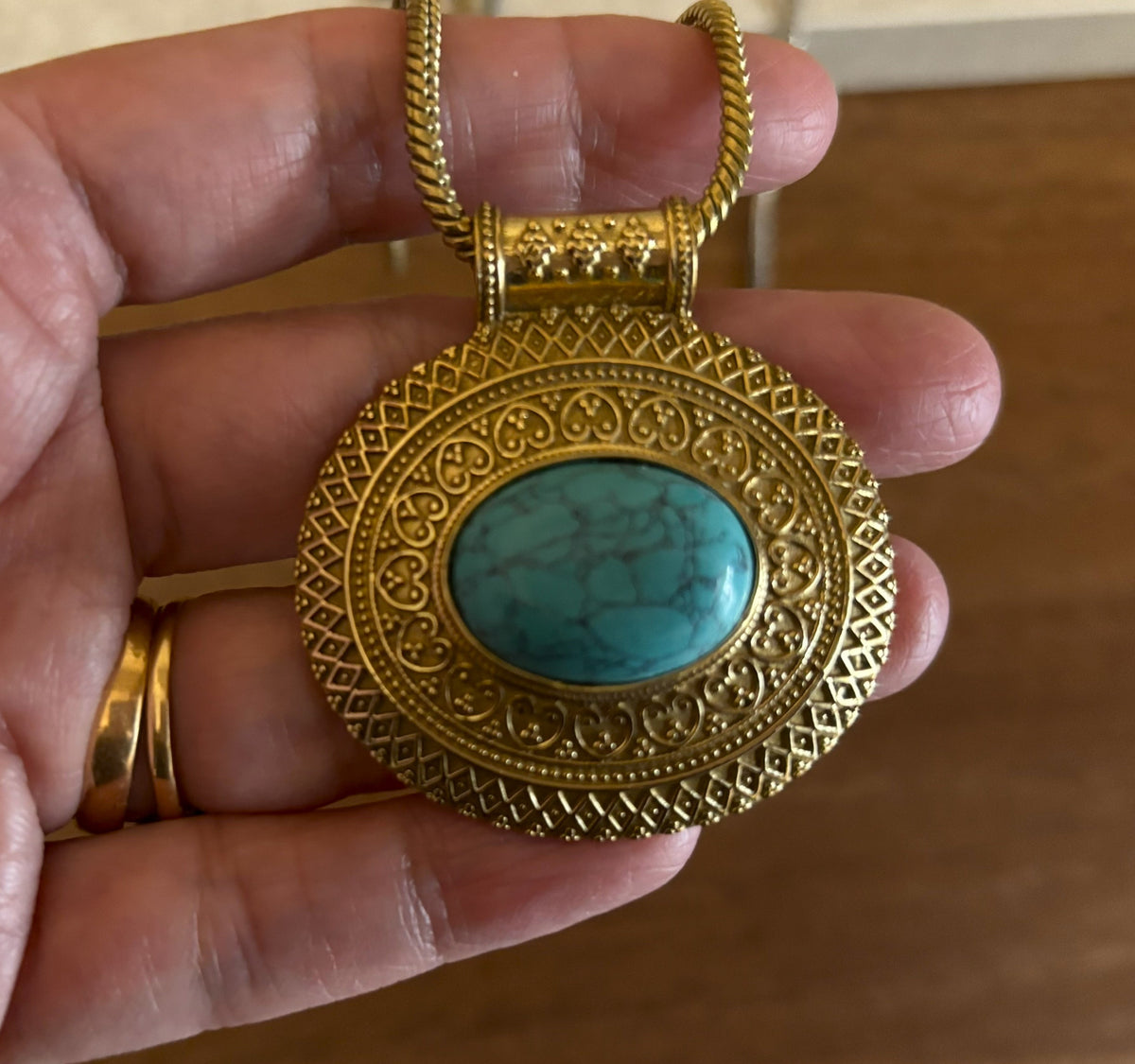 Vintage Boho Natural Stone Statement Necklace – Antique Gold &amp; Silver Tone Medallion Necklace