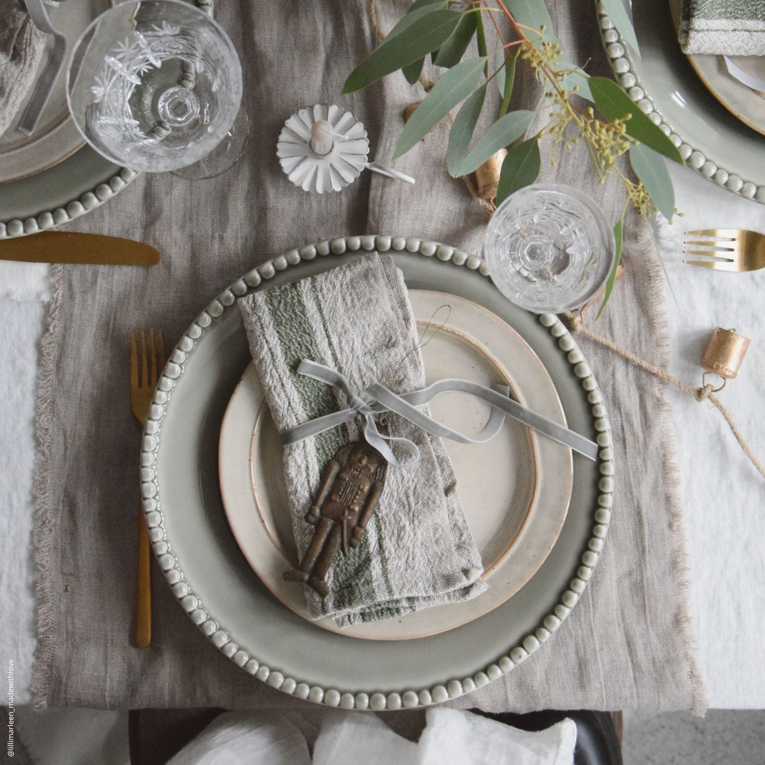 Vintage Linen Napkins Set in Natural Finish