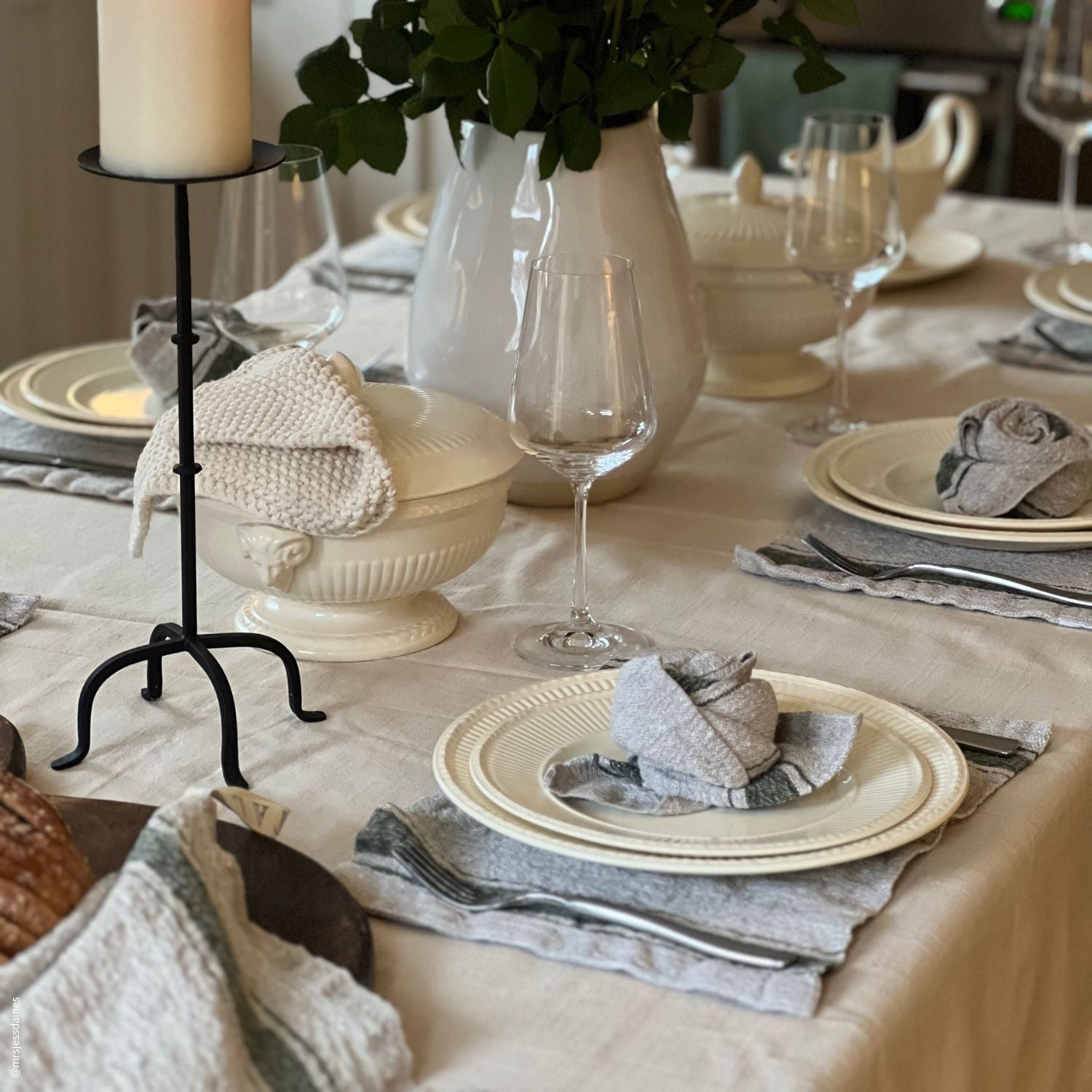 Vintage Linen Napkins Set in Natural Finish