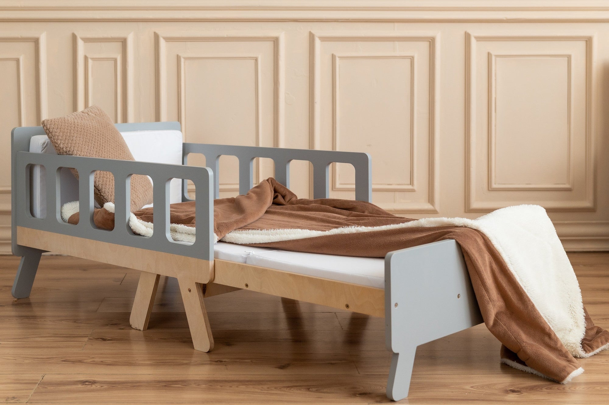 Transformative Bed for Growing Children