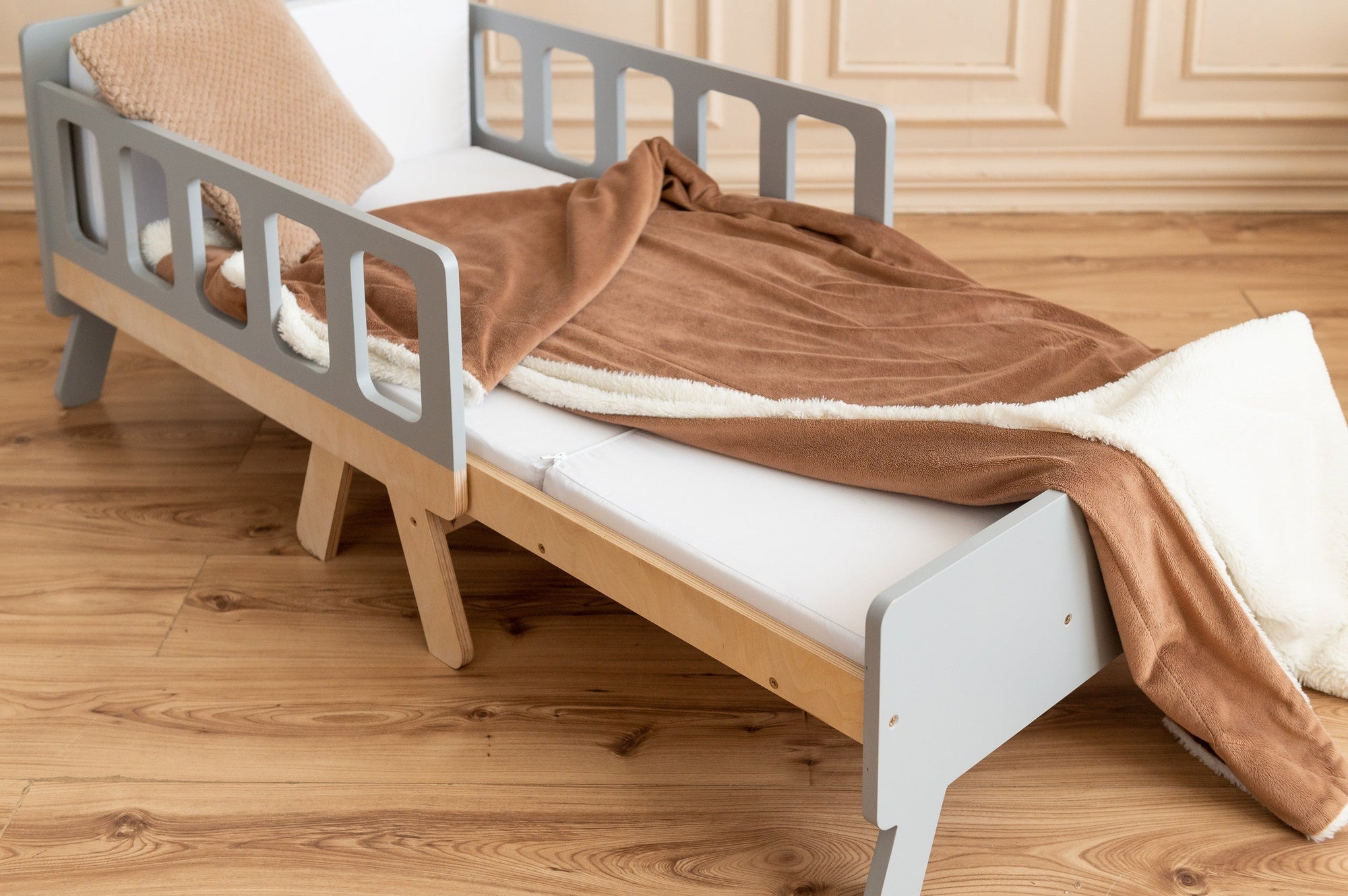 Transformative Bed for Growing Children