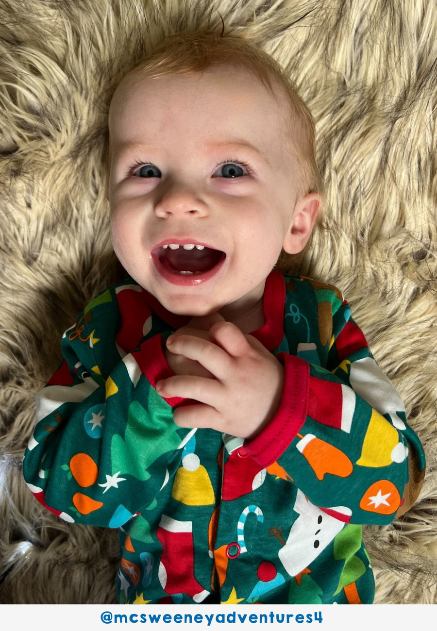 Premium Christmas Baby Gift Set with Cozy Bear Print Pajamas, Bodysuit, and Hat in Eco-Friendly Organic Cotton by Toby Tiger at brixbailey.com