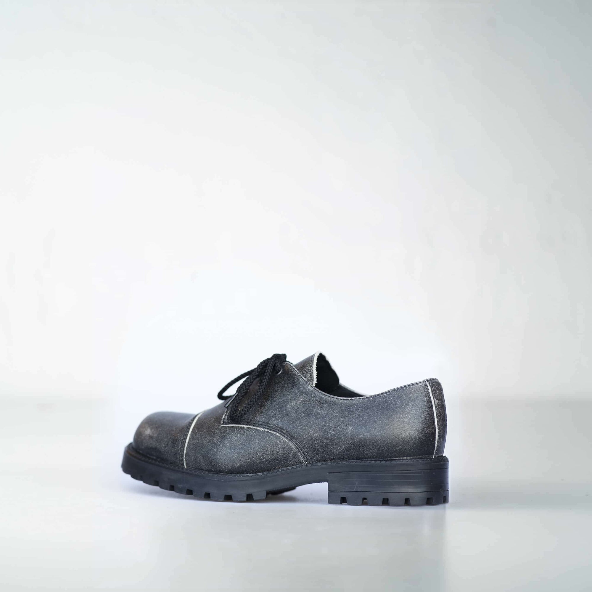 Beautifully Crafted Antique Style Leather Shoes