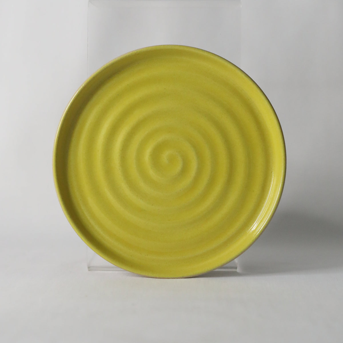 Sun Yellow Classic Cake Plate