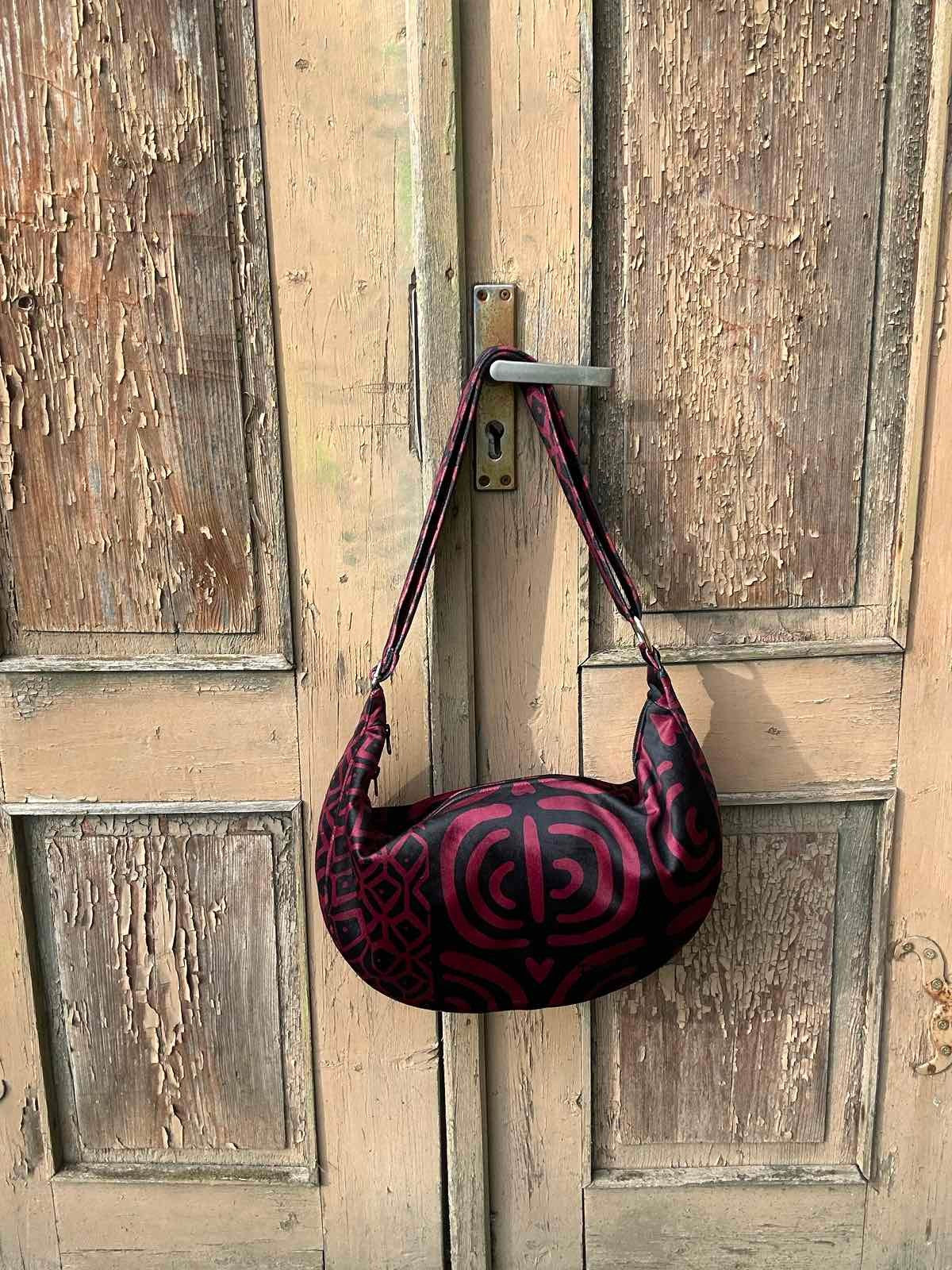 Chic Burgundy Hobo Shoulder Bag