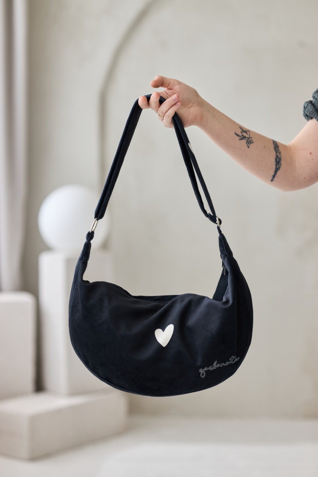 Chic Black Hobo Shoulder Bag
