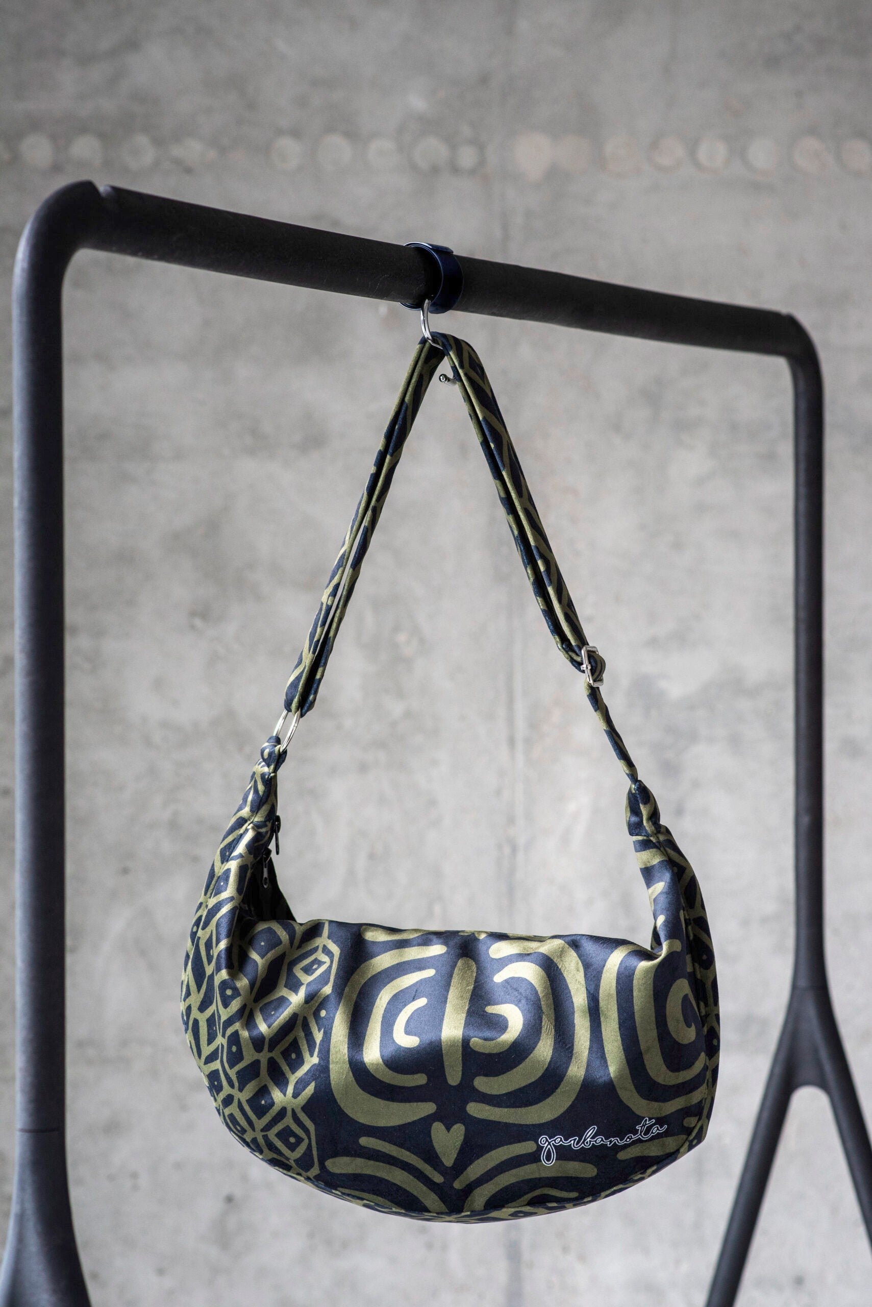 Stylish Khaki Hobo Shoulder Bag