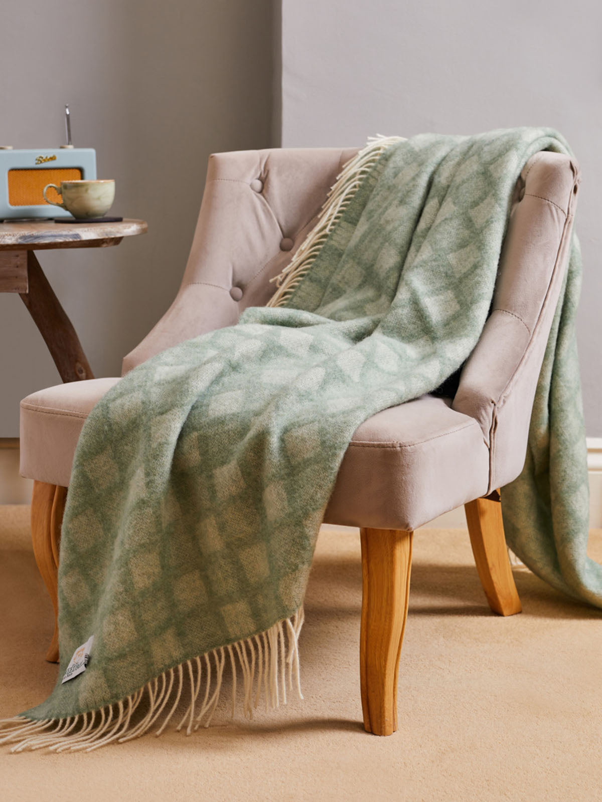 Manhattan Pure New Wool Throws