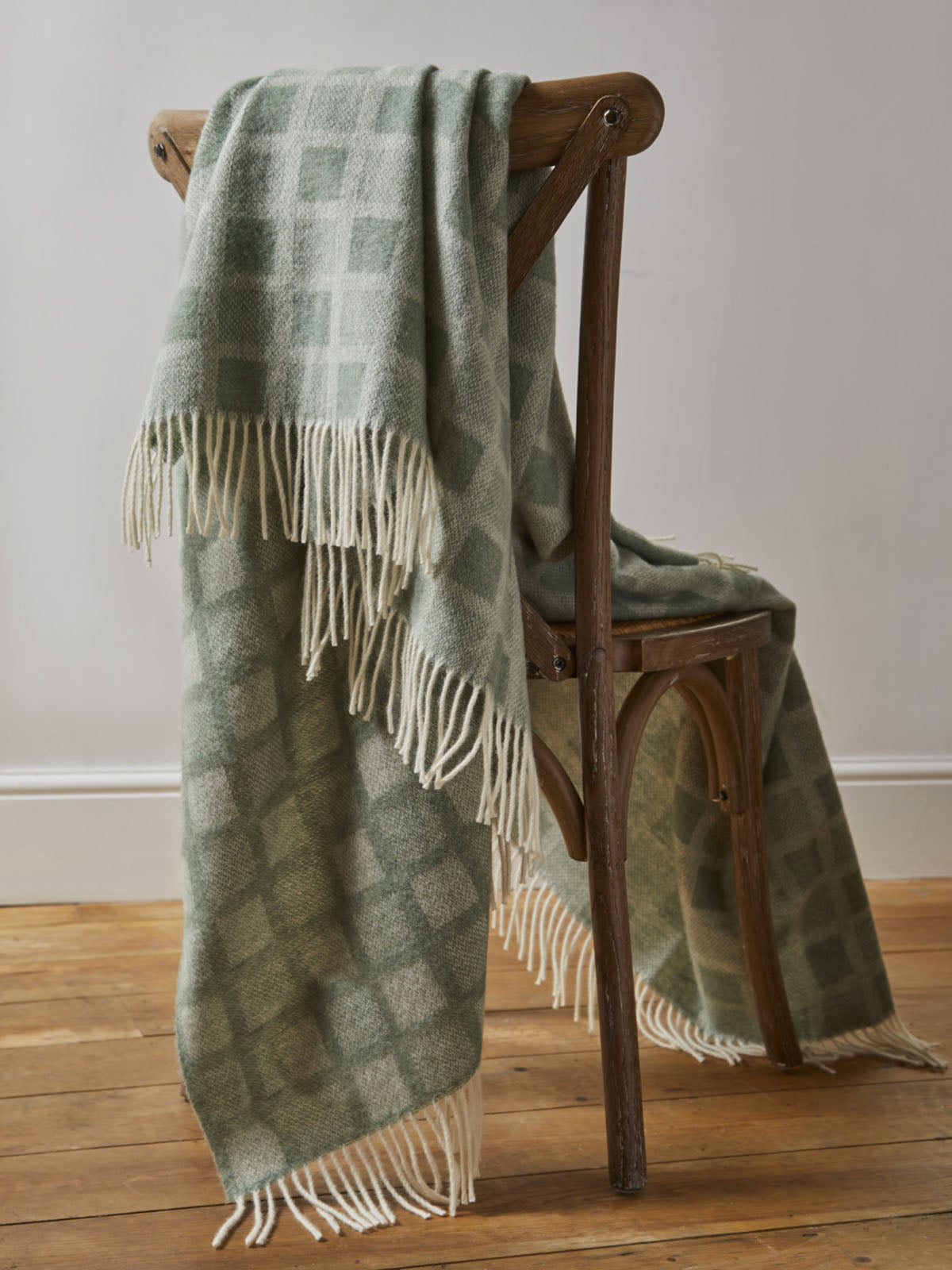 Manhattan Pure New Wool Throws