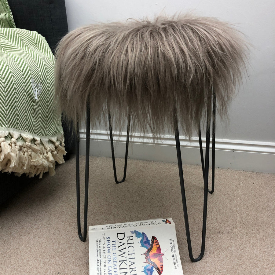 Icelandic Sheepskin Roundie Seat Cover – Taupe