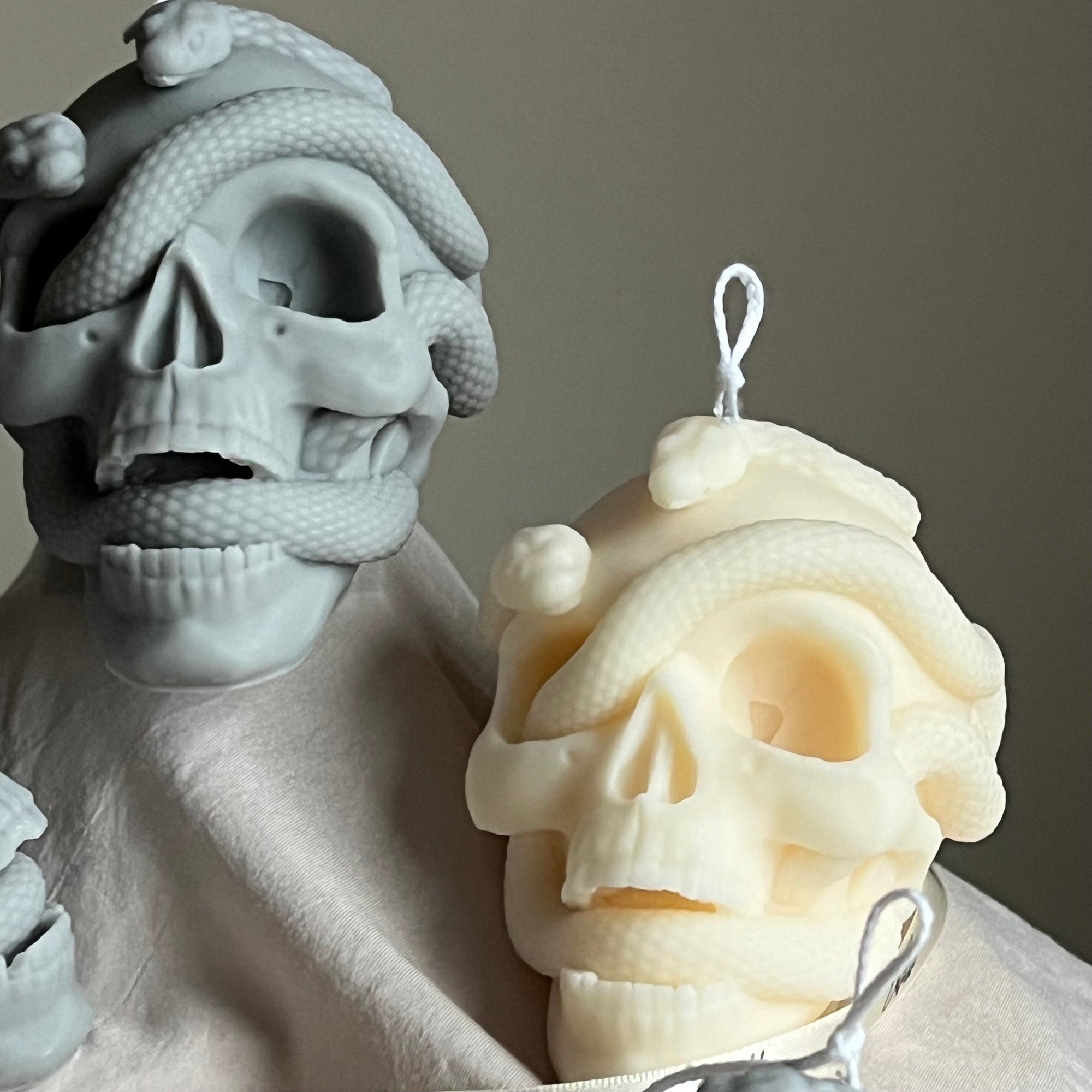 Skull Candle with Snakes: Spooky Halloween Soy Wax Decor-4