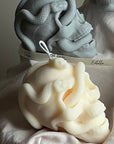 Skull Candle with Snakes: Spooky Halloween Soy Wax Decor-3