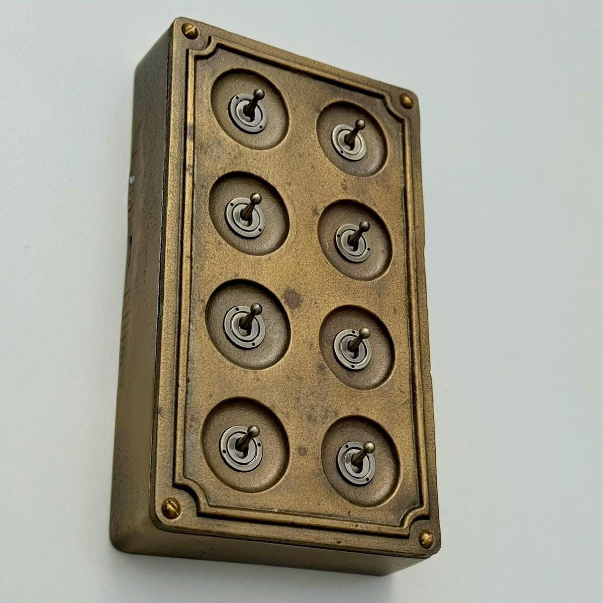 8 Gang 2 Way Antique Brass Solid Cast Metal Conduit Light Switch Industrial