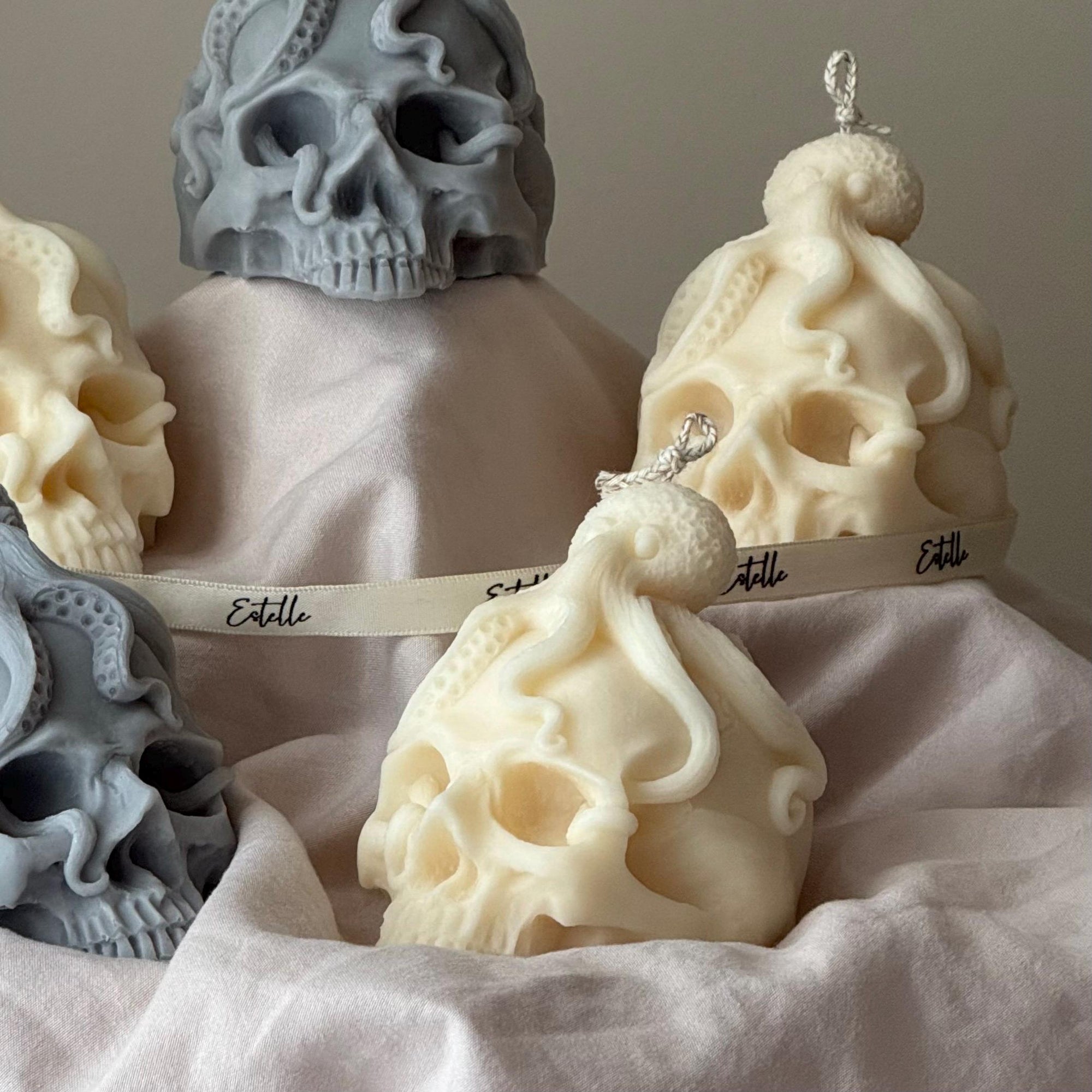 Skull Candle with Octopus: Spooky Halloween Soy Wax Decor-2