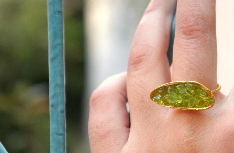 Real Mussel Shell Silver Ring with Green Murano Glass, Handmade Nature Jewelry, Organic Nature Band, Gift for Wisdom &amp; Spirituality, Sterling Silver 925