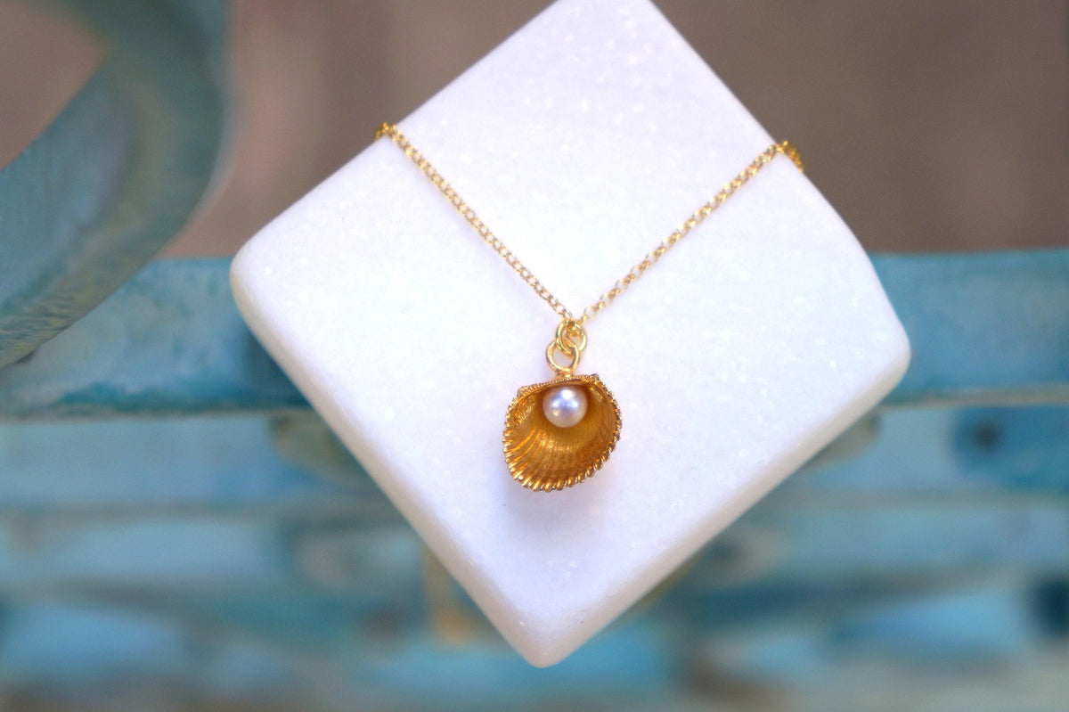 Solid Gold Sea Shell Necklace with Pearl, Handmade Minimalist Jewelry, Organic Beach Pendant, Gift for Luck, Real Gold (9K, 14K, 18K)