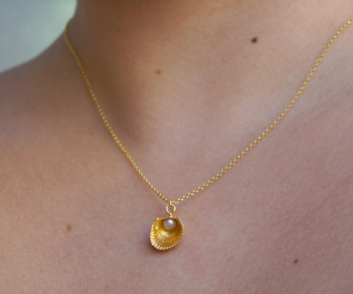 Solid Gold Sea Shell Necklace with Pearl, Handmade Minimalist Jewelry, Organic Beach Pendant, Gift for Luck, Real Gold (9K, 14K, 18K)
