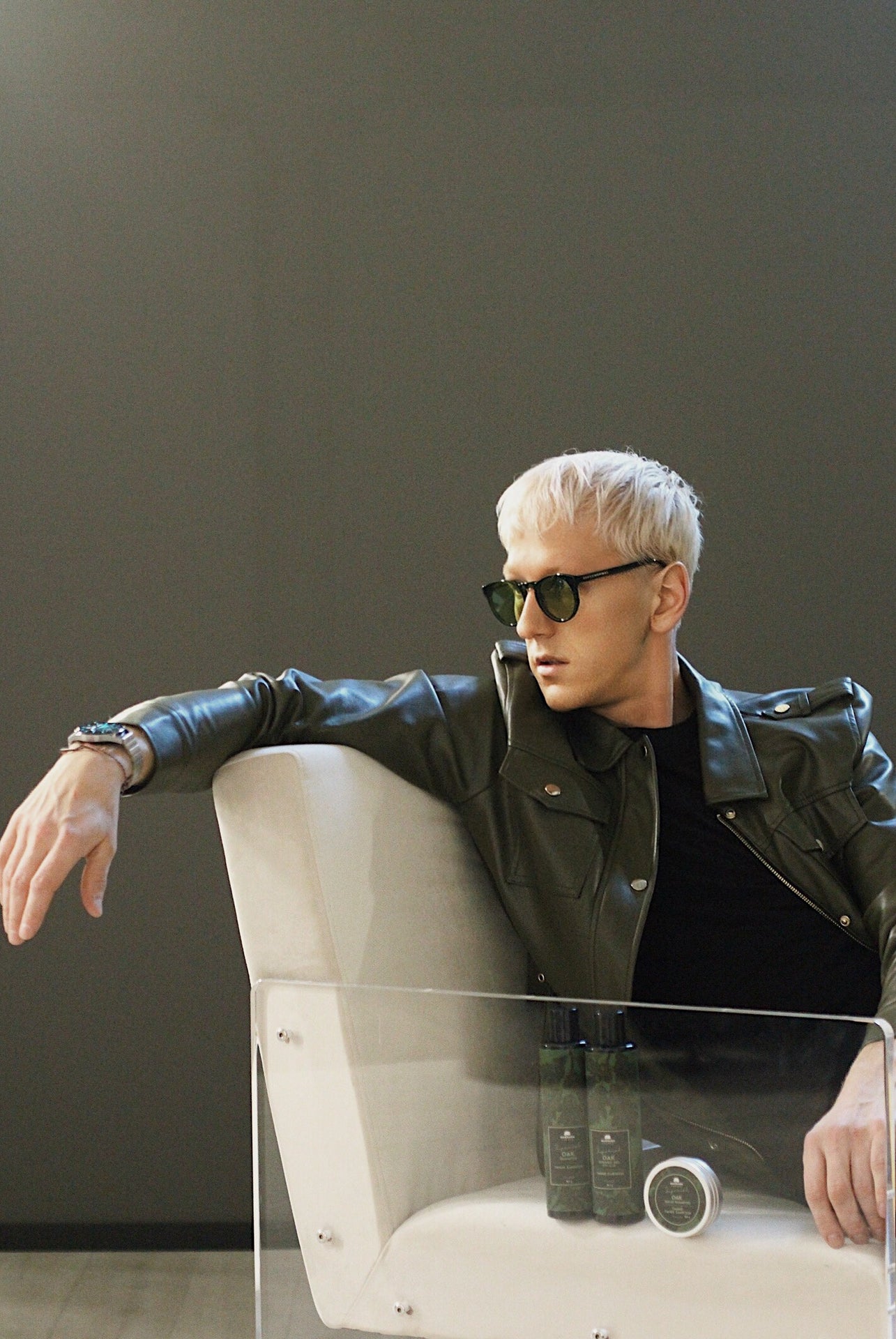 Sulphate-Free Men&#39;s Shower Gel with Aloe &amp; Oak Root Extract by Magrada Organic Cosmetics at www.brixbailey.com