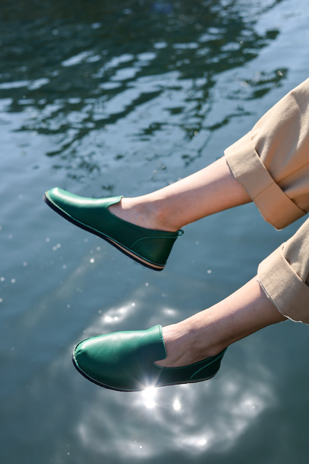 Classic Green Leather Shoes for Everyday Wear