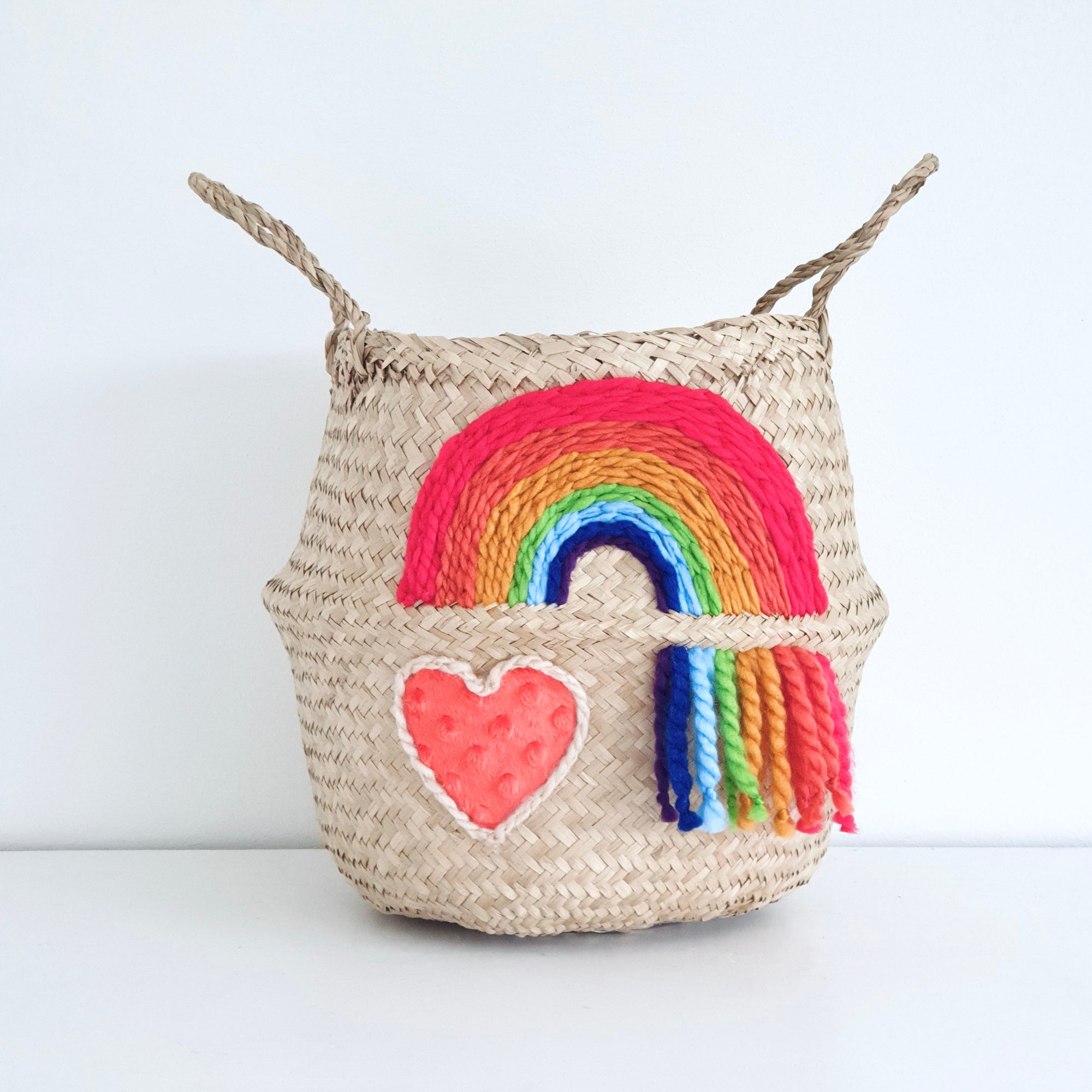 Rainbow and heart basket - Large