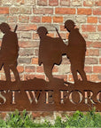 XXL Rusty Metal Lest We Forget Soldier Scene Garden Decoration