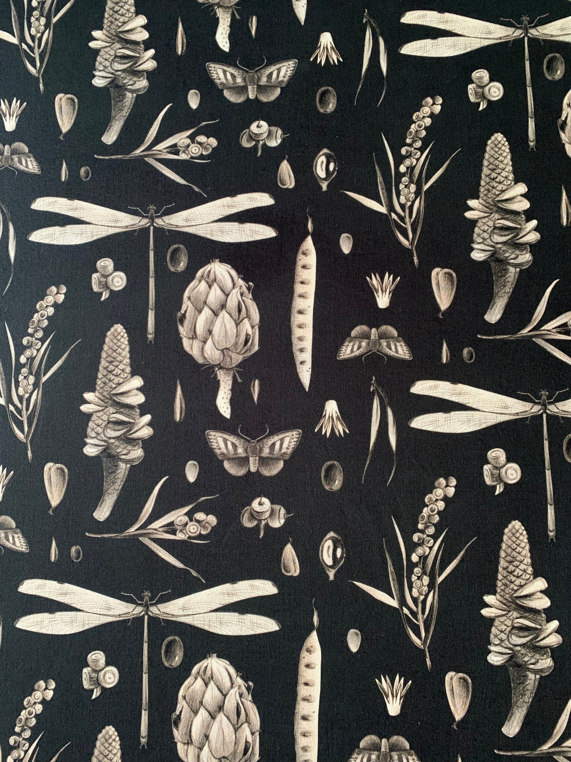 Ladies Apron in Seeds Carbon Print