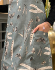Cross Back Apron in Seeds Aqua
