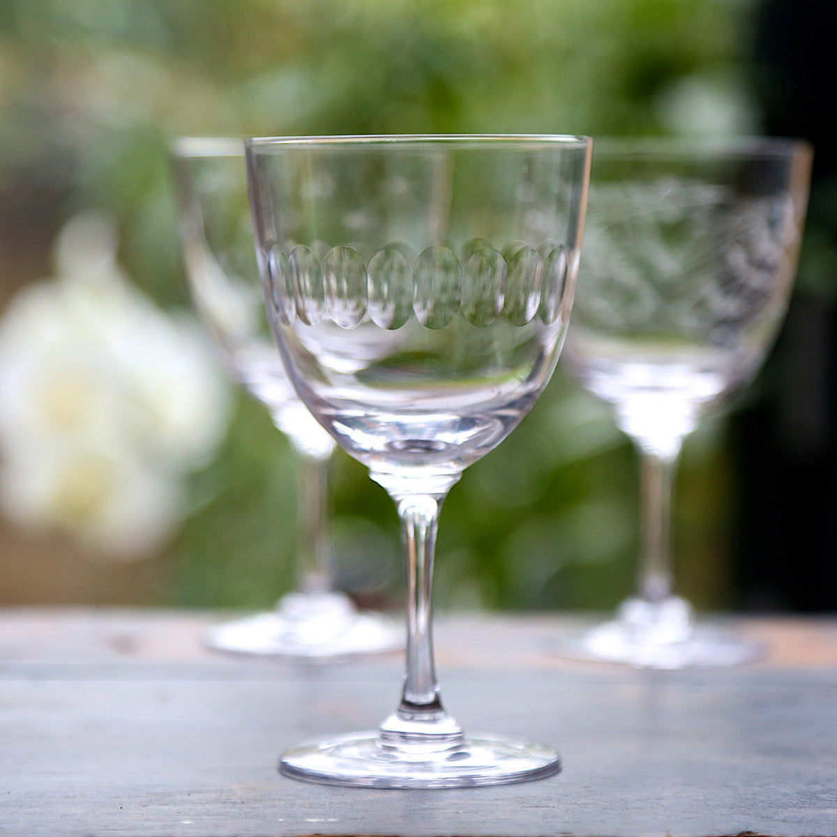 Crystal Wine Glasses with Lens Design