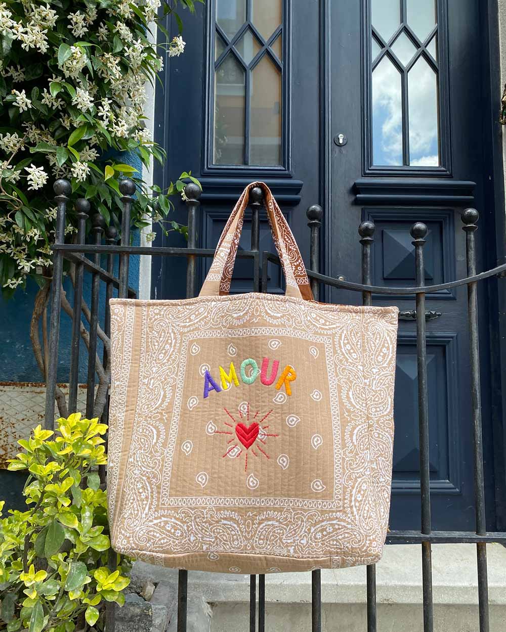 LEO Quilted Maxi Tote Çanta - AMOUR