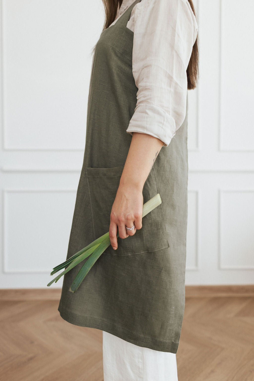 Linen Cross Back Apron