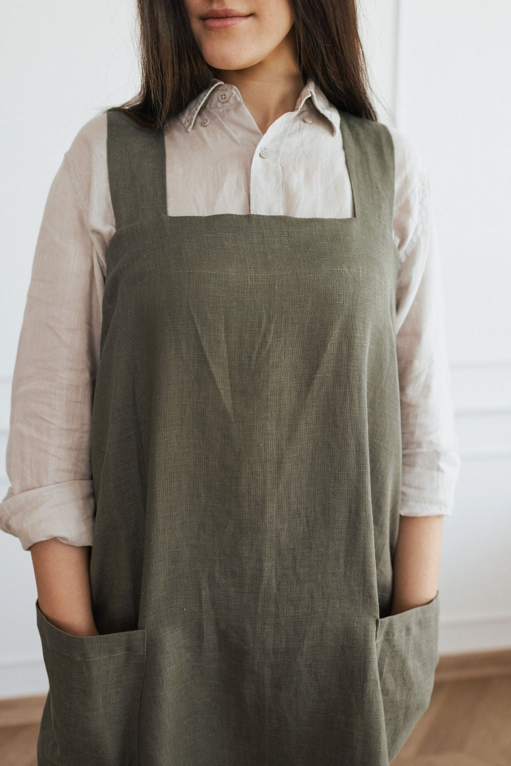 Linen Cross Back Apron