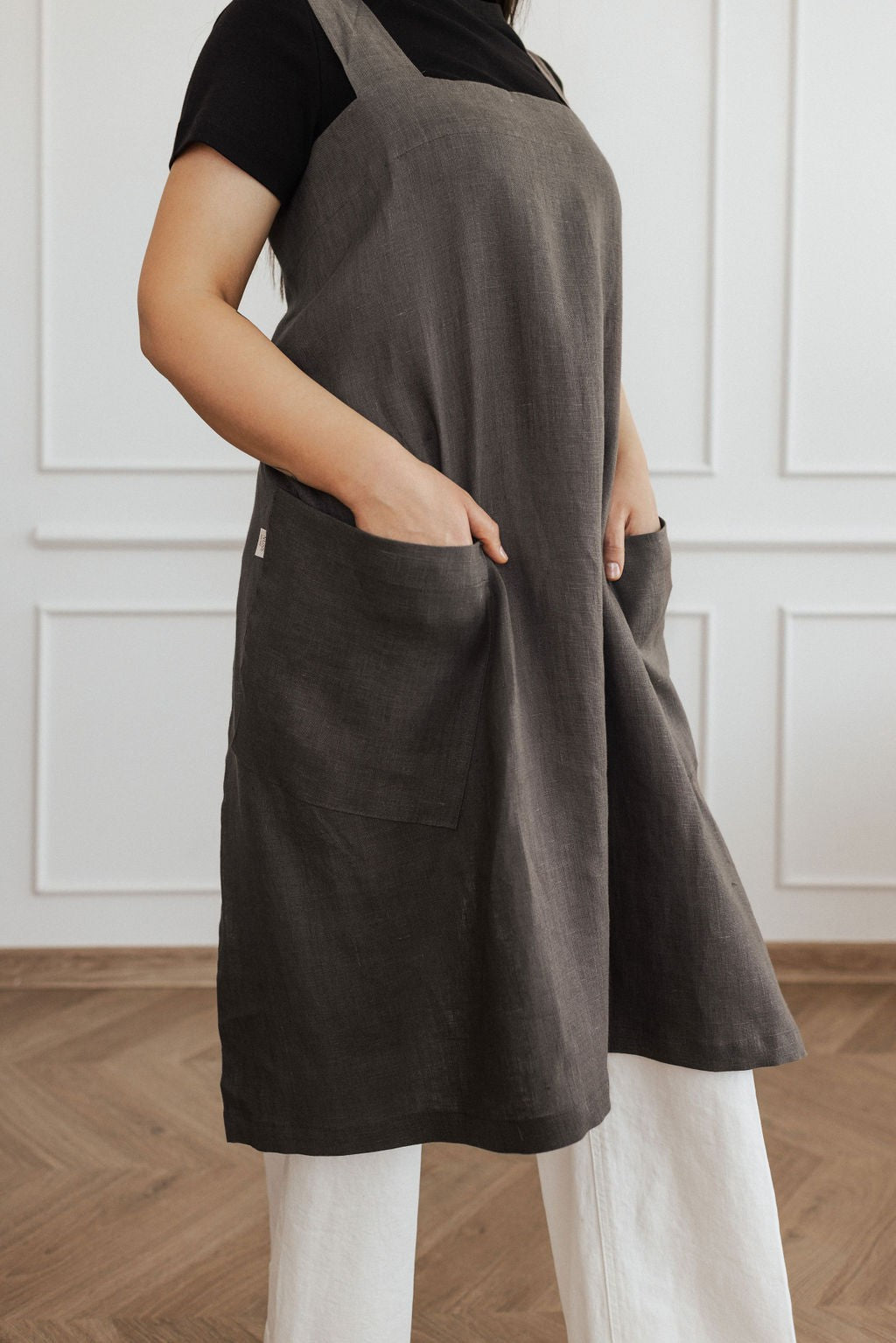 Linen Cross Back Apron