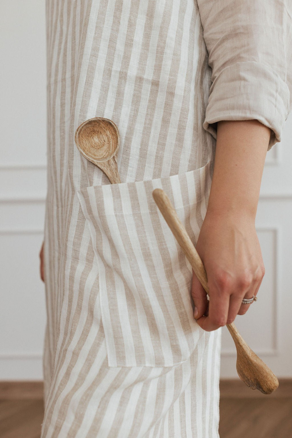 Linen Cross Back Apron