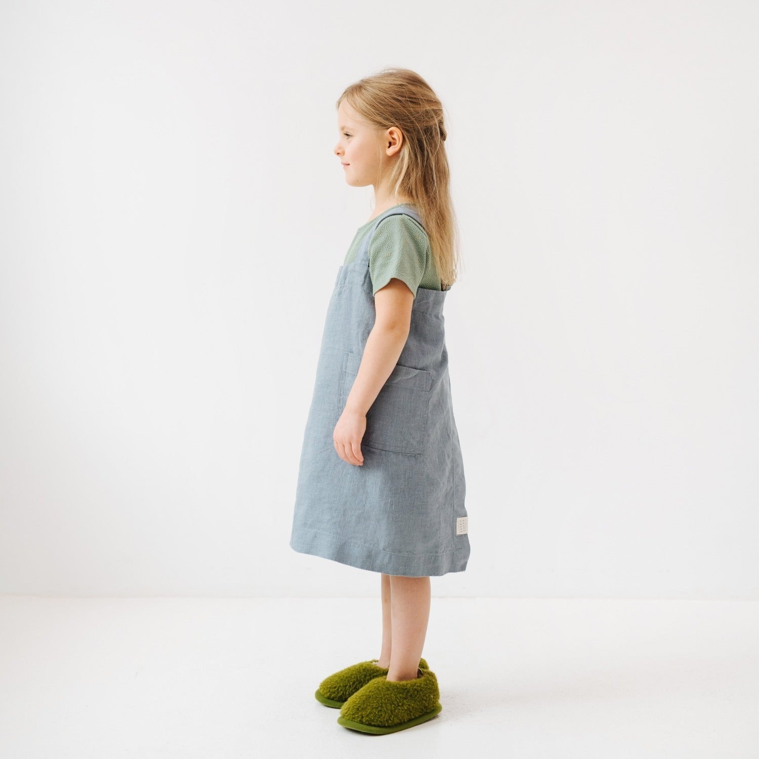 Kids Linen Pinafore Apron in Blue Fog