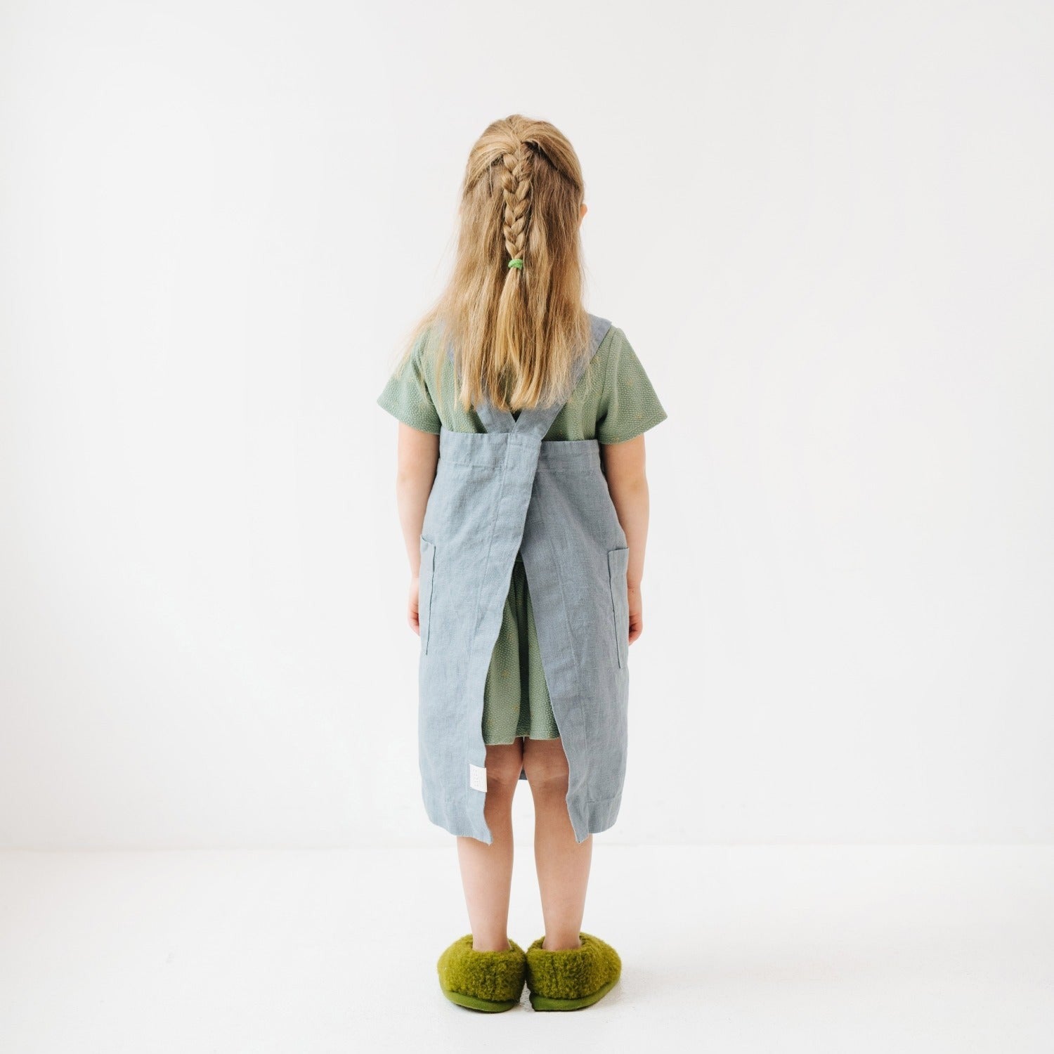 Kids Linen Pinafore Apron in Blue Fog