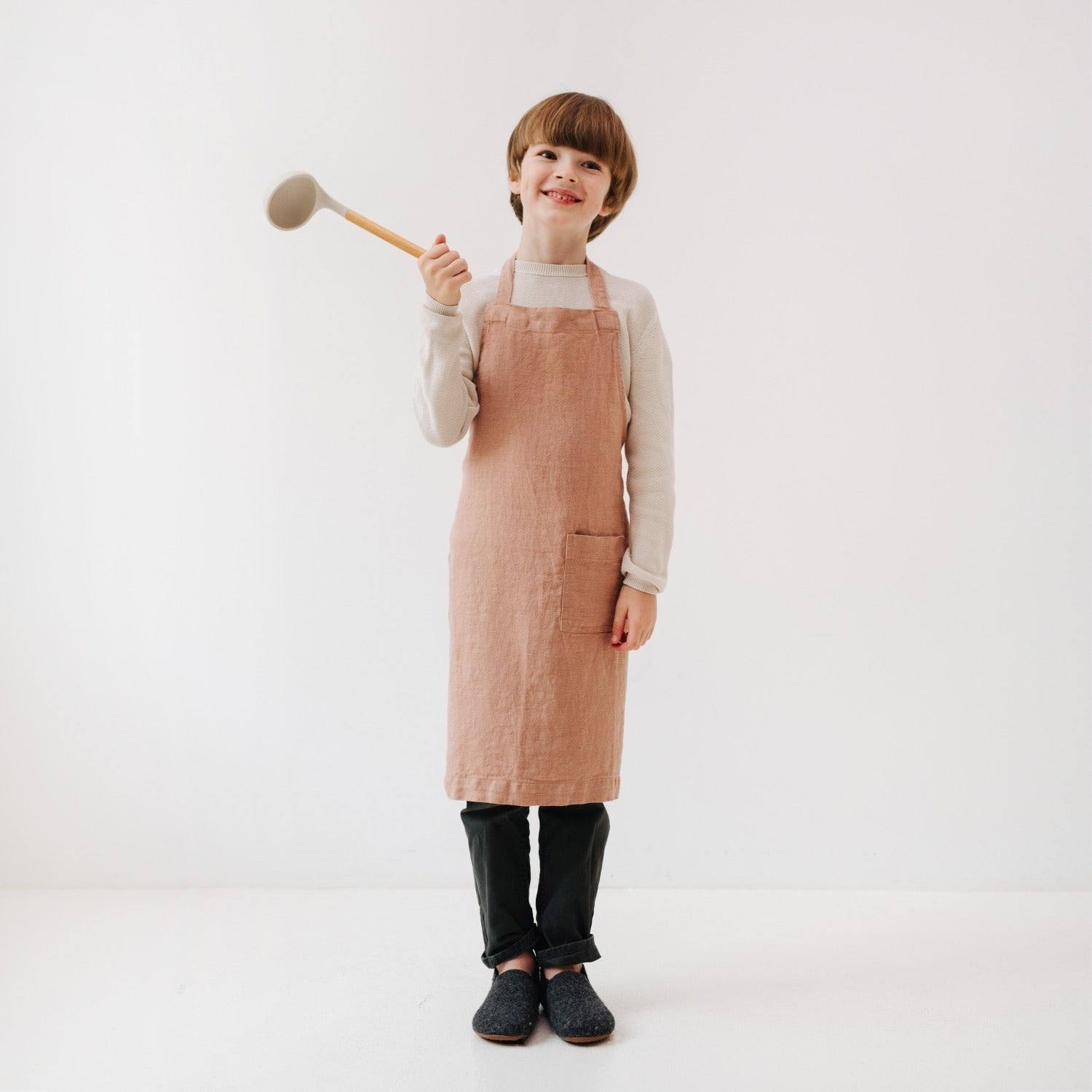 Linen Daily Apron for Kids in Cafe Creme