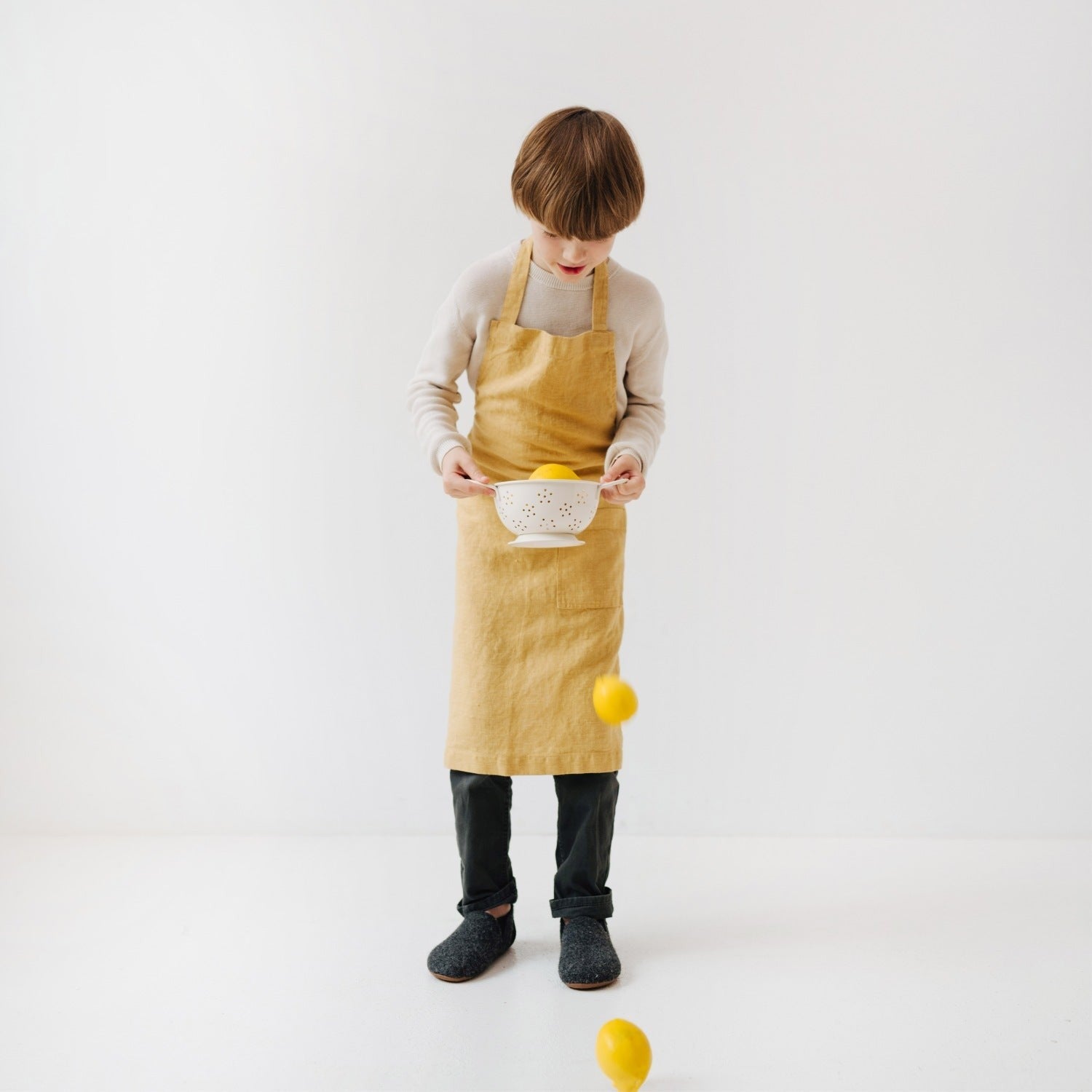Kids Linen Daily Apron in Honey