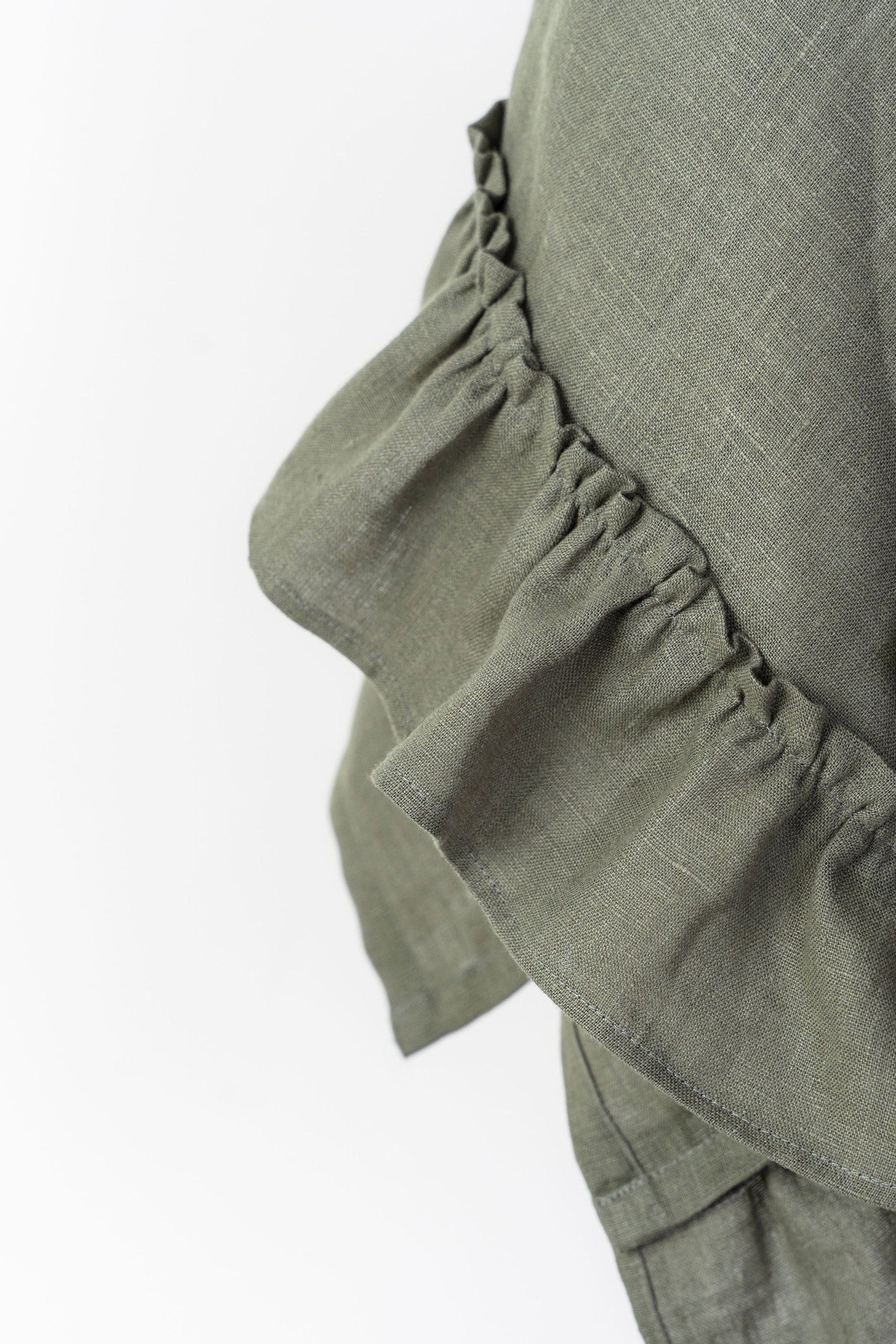 Linen Kitchen Towel with Ruffle Detail