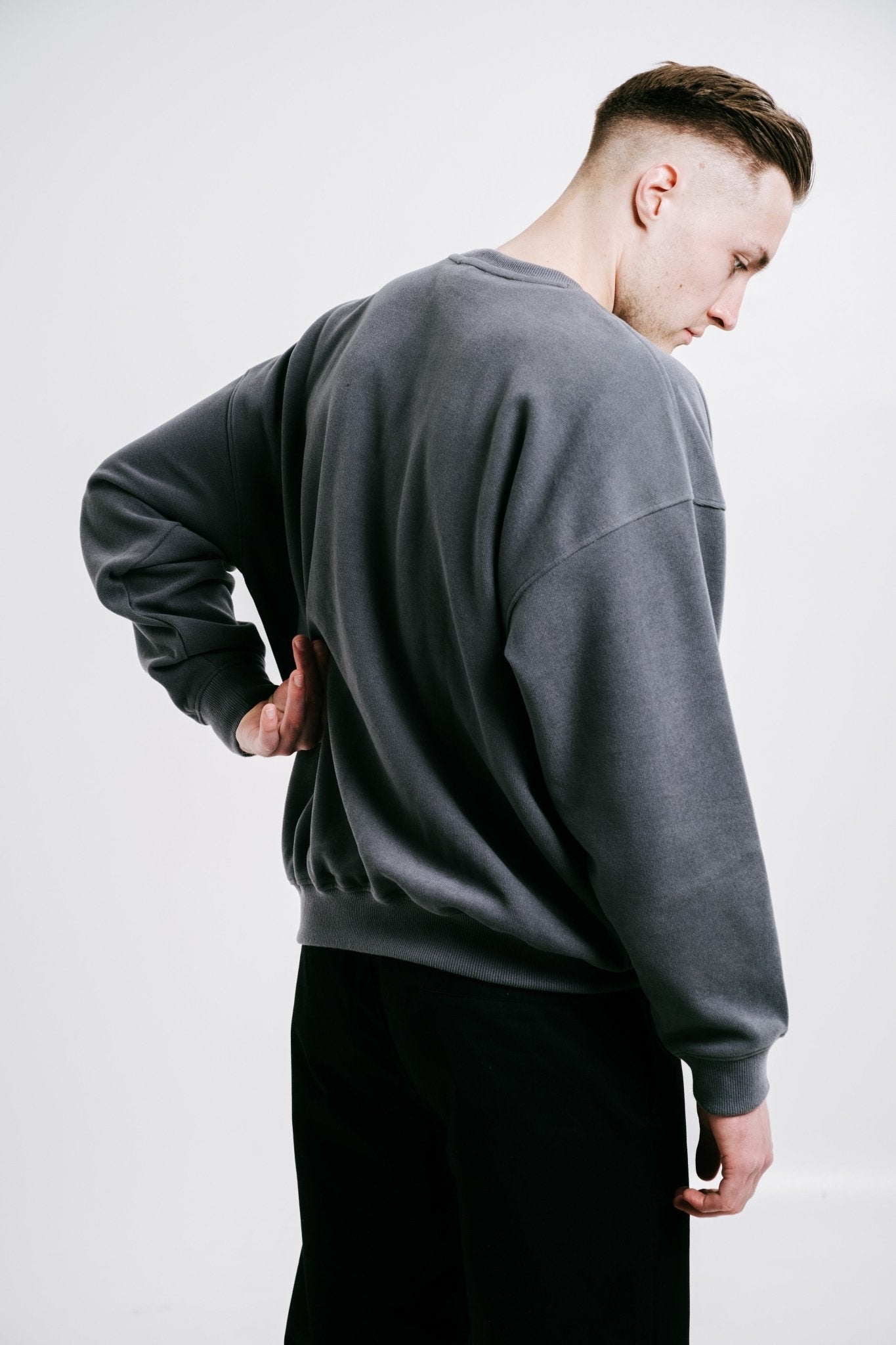 Unisex Lion Sweatshirt in Anthracite