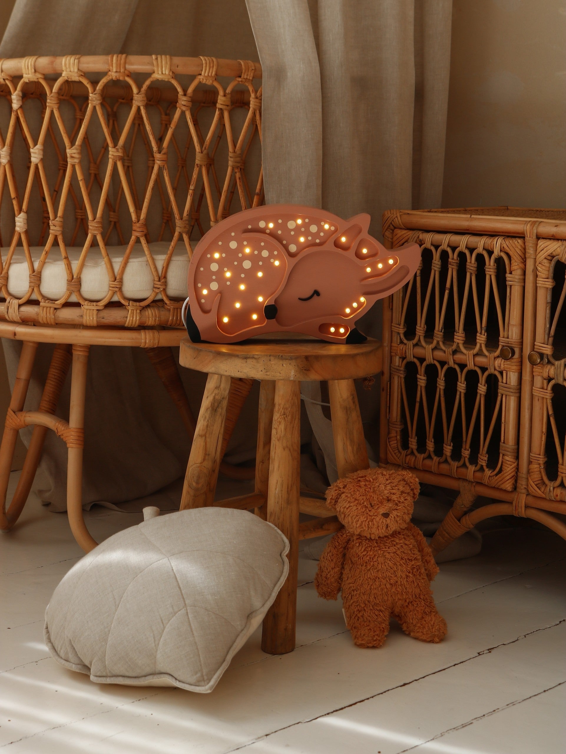 Deer Shaped Wooden Night Light for Children