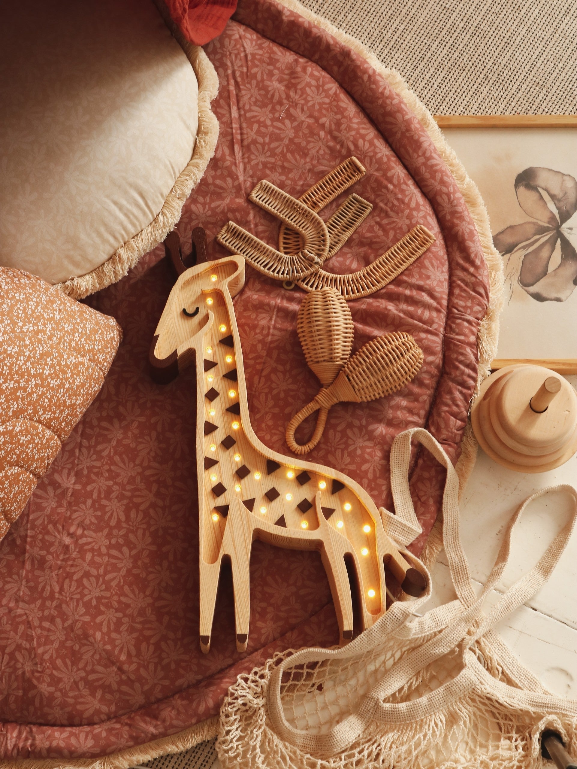 Giraffe Shaped Night Light Lamp for Kids Rooms