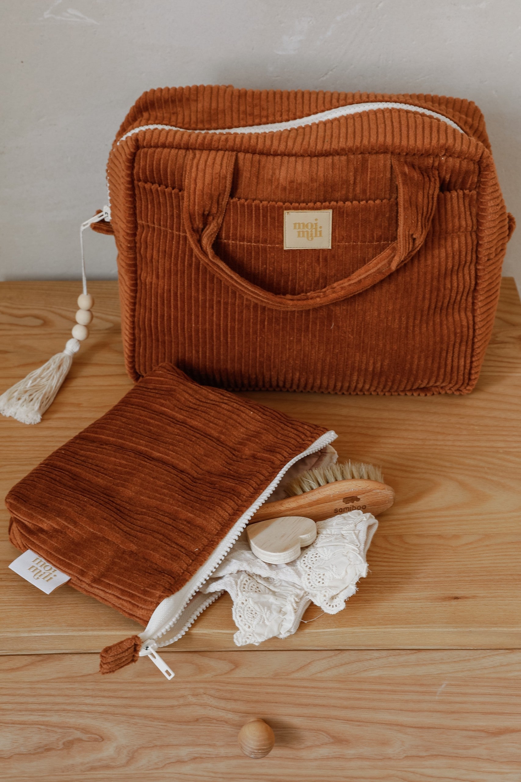 Chic Caramel Makeup Bag Set