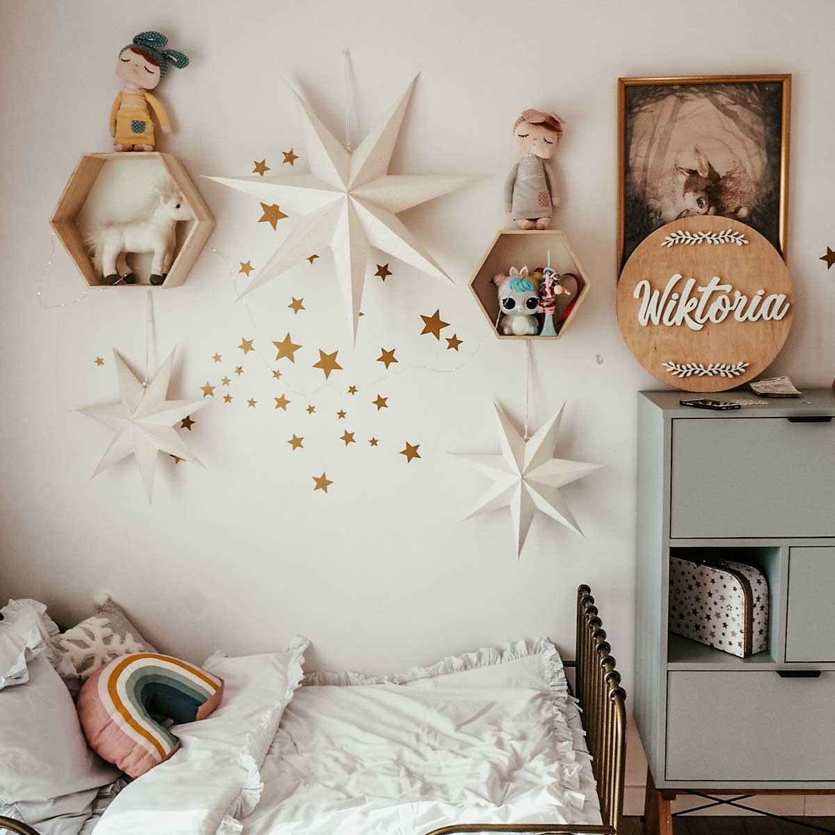 Gold Star Wall Stickers for Children&#39;s Rooms